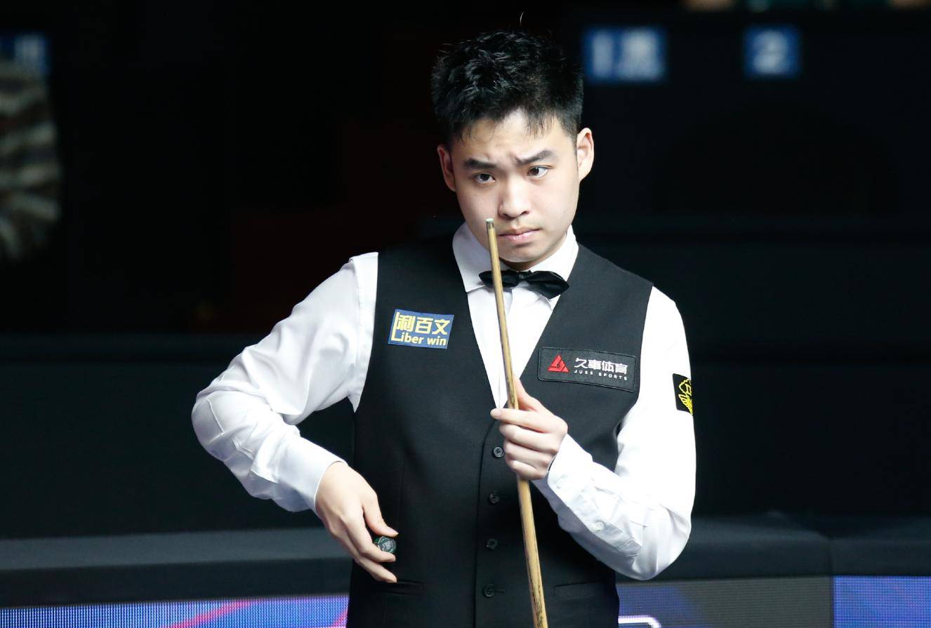 赛场上屡有 赛场上屡有